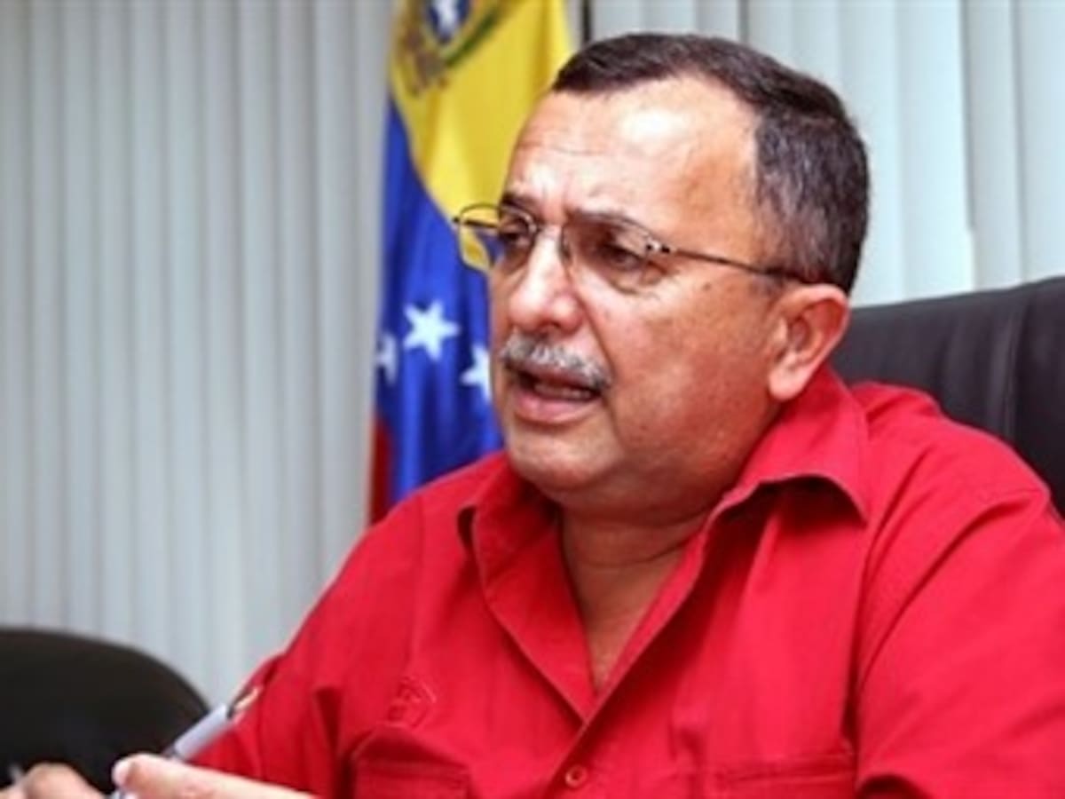 Renuncia Vicepresidente y Mindefensa de Venezuela