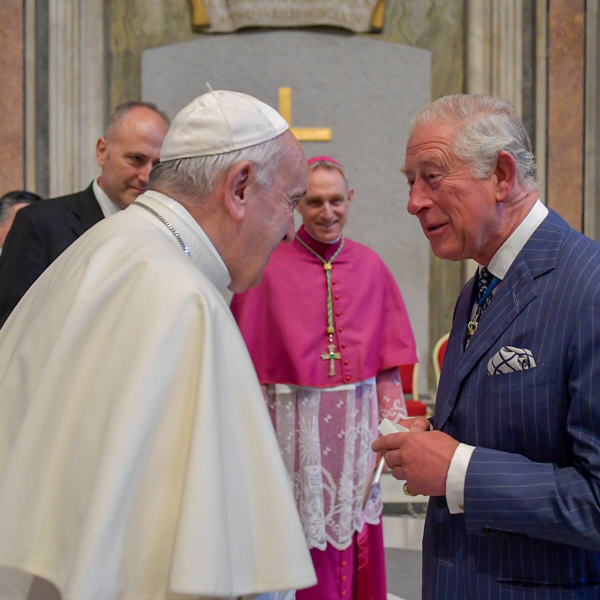 Papa Francisco se reunió con el rey Carlos III, de esto hablaron
