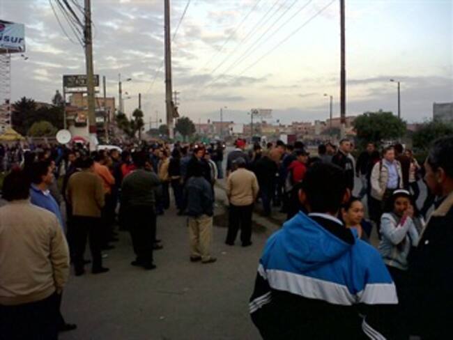 Paro de transportadores de Soacha contra levantamiento del &#039;pico y placa&#039; en Bogotá