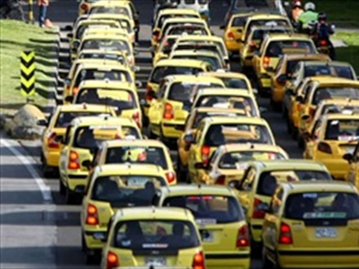 Levantan pico y placa a taxis hasta el 10 de enero en Bogotá