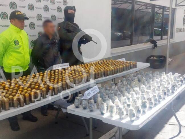 Capturan en Popayán a un hombre con más de 400 artefactos explosivos - Suministrada