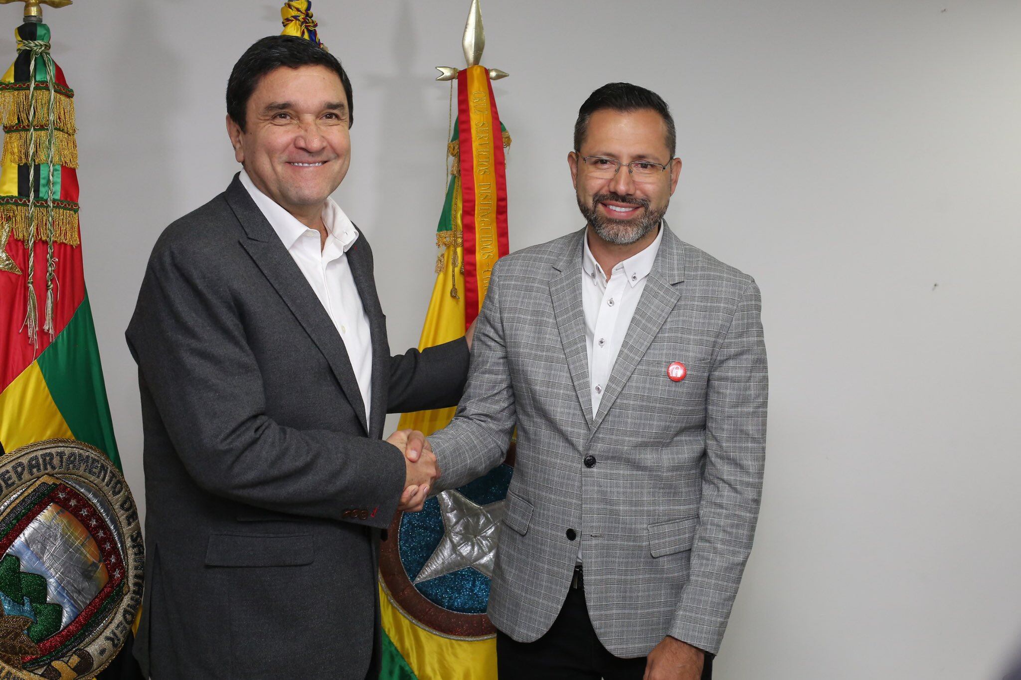 Alcalde Cárdenas defendió la prórroga del contrato al gerente de la Empresa de Aseo ante críticas del mandatario electo