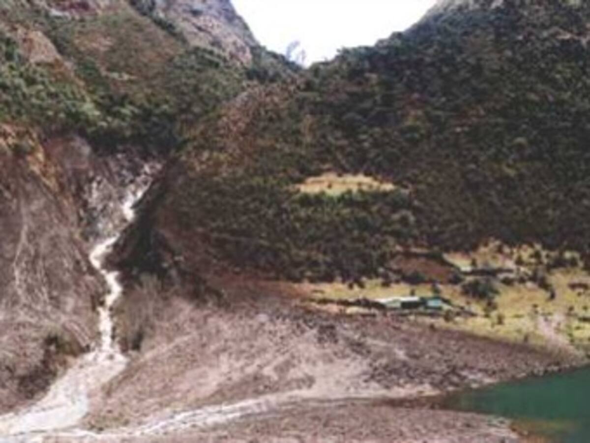 Avalancha en Norte de Santander cobra la vida de un menor de edad. Hay dos desaparecidos