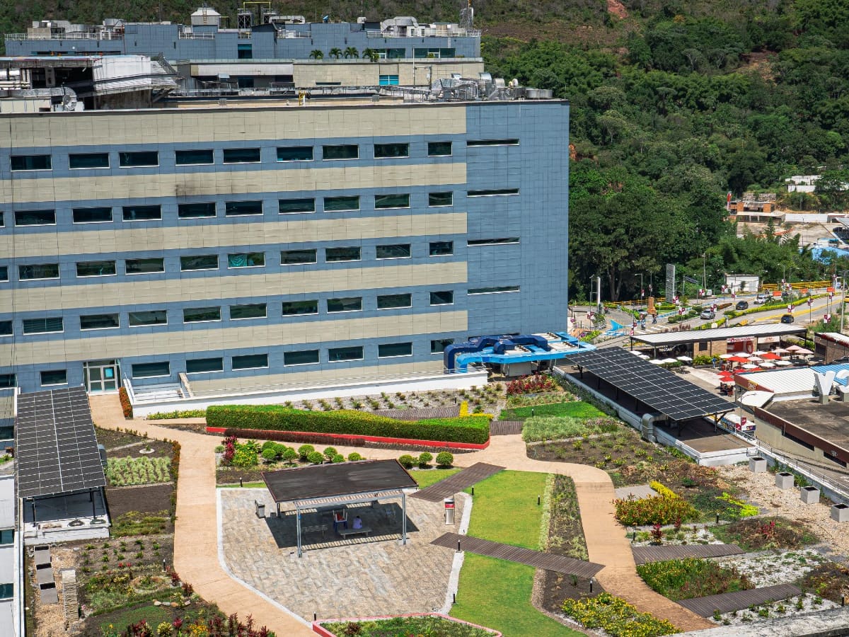 Con energía solar el Hospital Internacional de Colombia reducirá consumo energético cerca del 20%