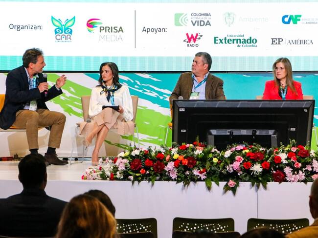 Panel ‘Transición energética para el futuro’ con Gustavo Gómez / Caracol Radio