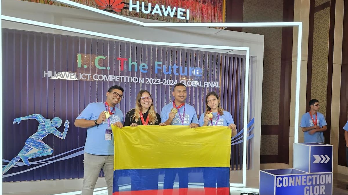 Barranquilleros finalistas en competencia de tecnología en China