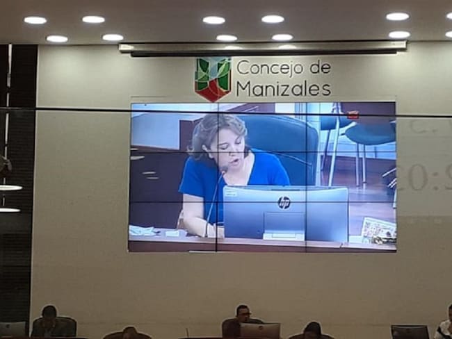 Concejala Adriana Arango denuncia presunta extorsión en su contra