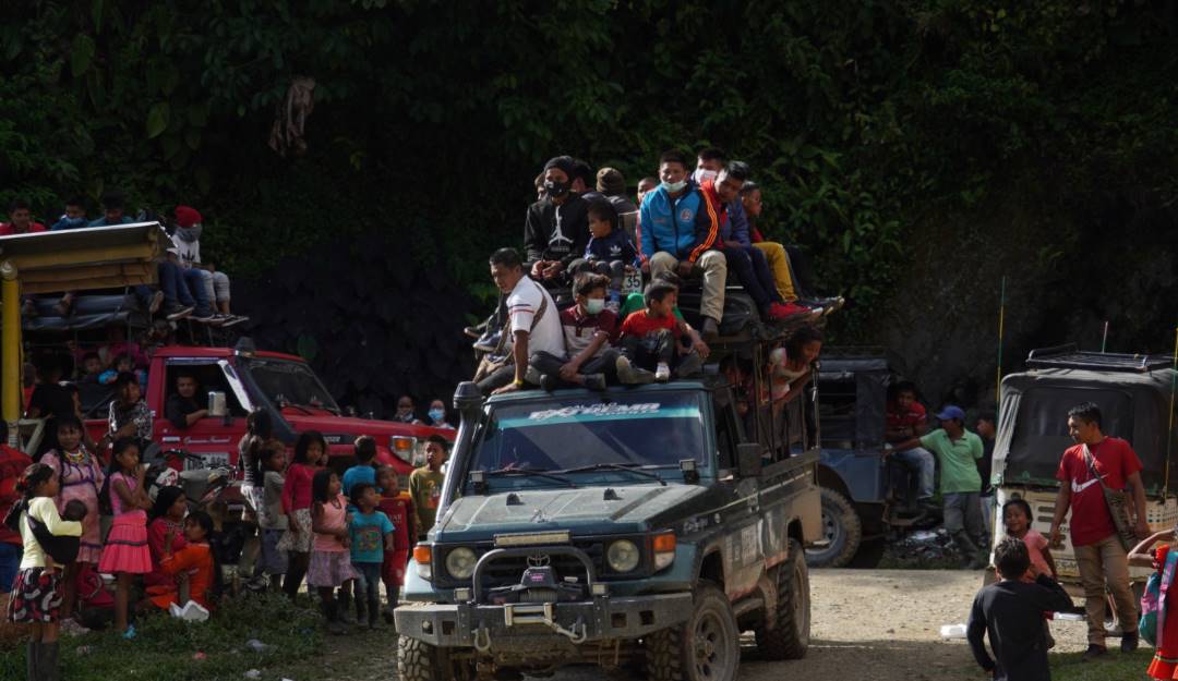 Regreso de comunidades indígenas desplazadas a sus territorios en Colombia. Foto: Getty