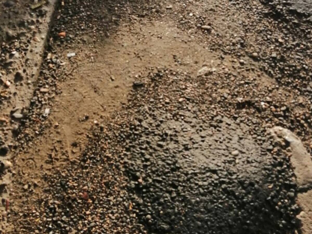 Denuncian baja calidad en reparcheo del puente Chambacú en Cartagena