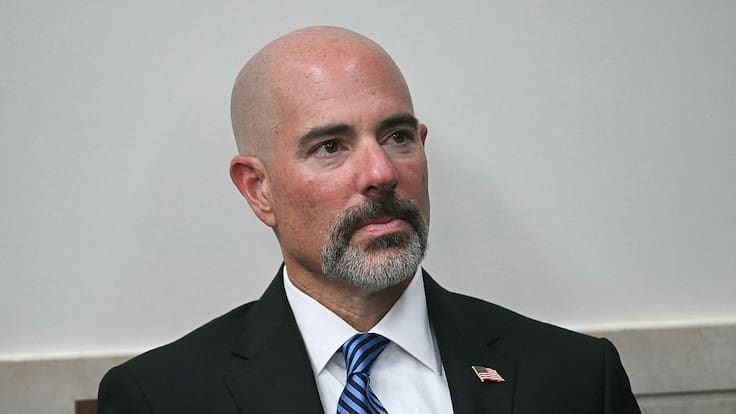 Venezuela trabaja con Farc y ELN para enviar cantidades récord de cocaína: director de la DEA