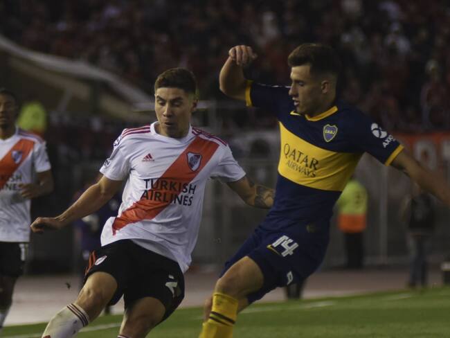 Conmebol multa a River Plate y Boca Juniors