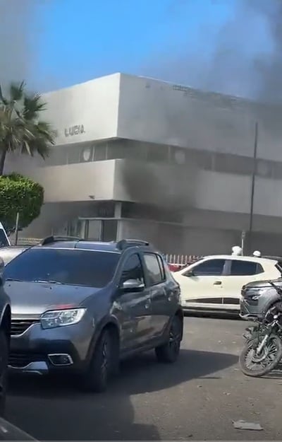 Incendio centro comercial Santa Lucía. // Captura de video