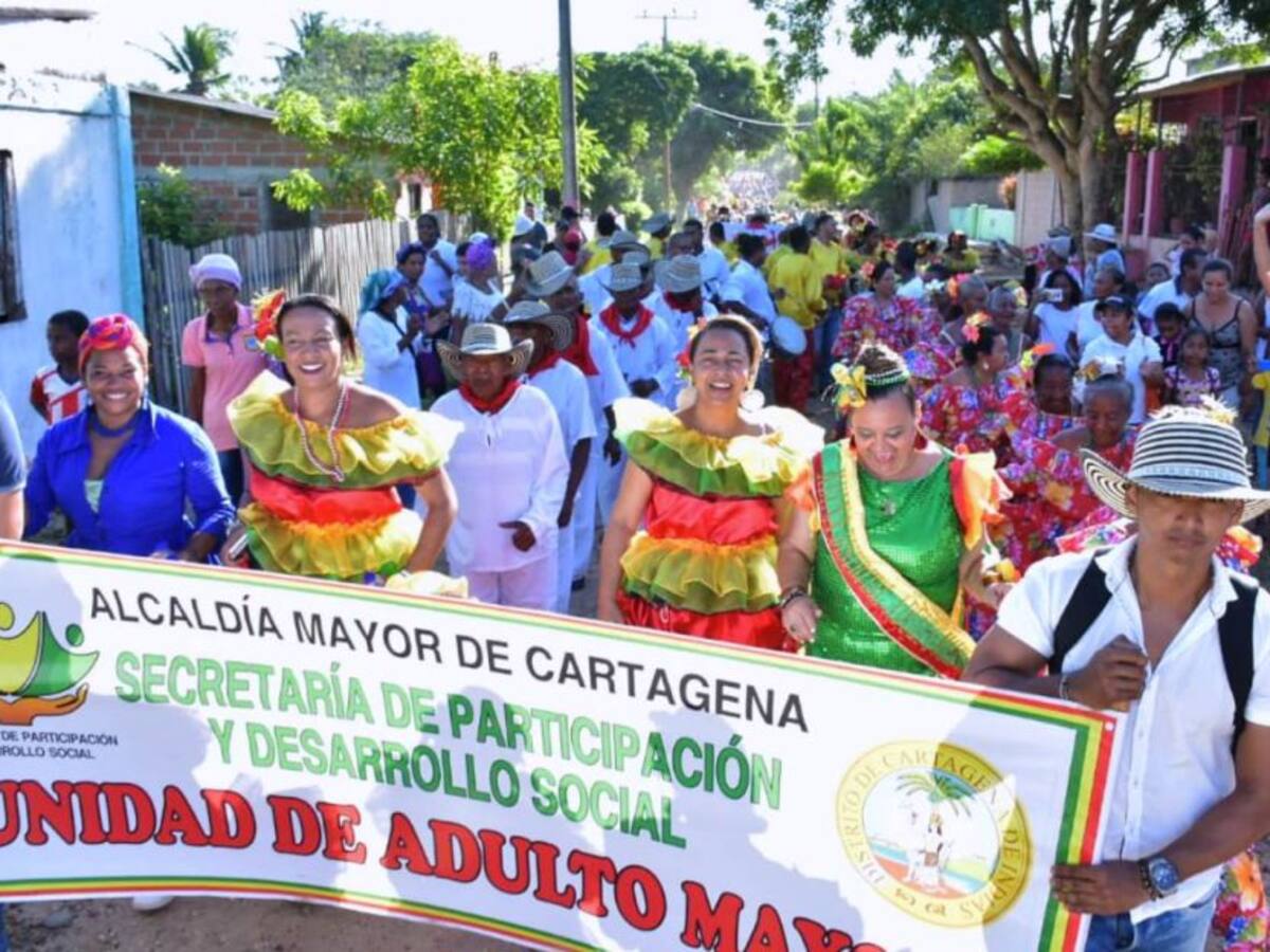 Adultos mayores de Cartagena le dieron la bienvenida a la Navidad