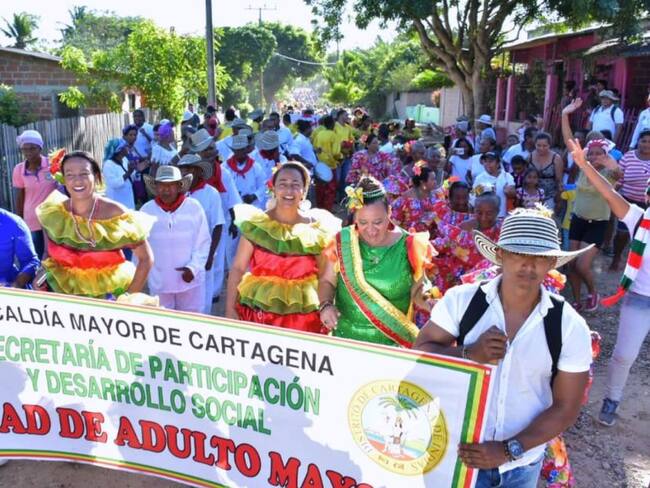 Adultos mayores de Cartagena le dieron la bienvenida a la Navidad