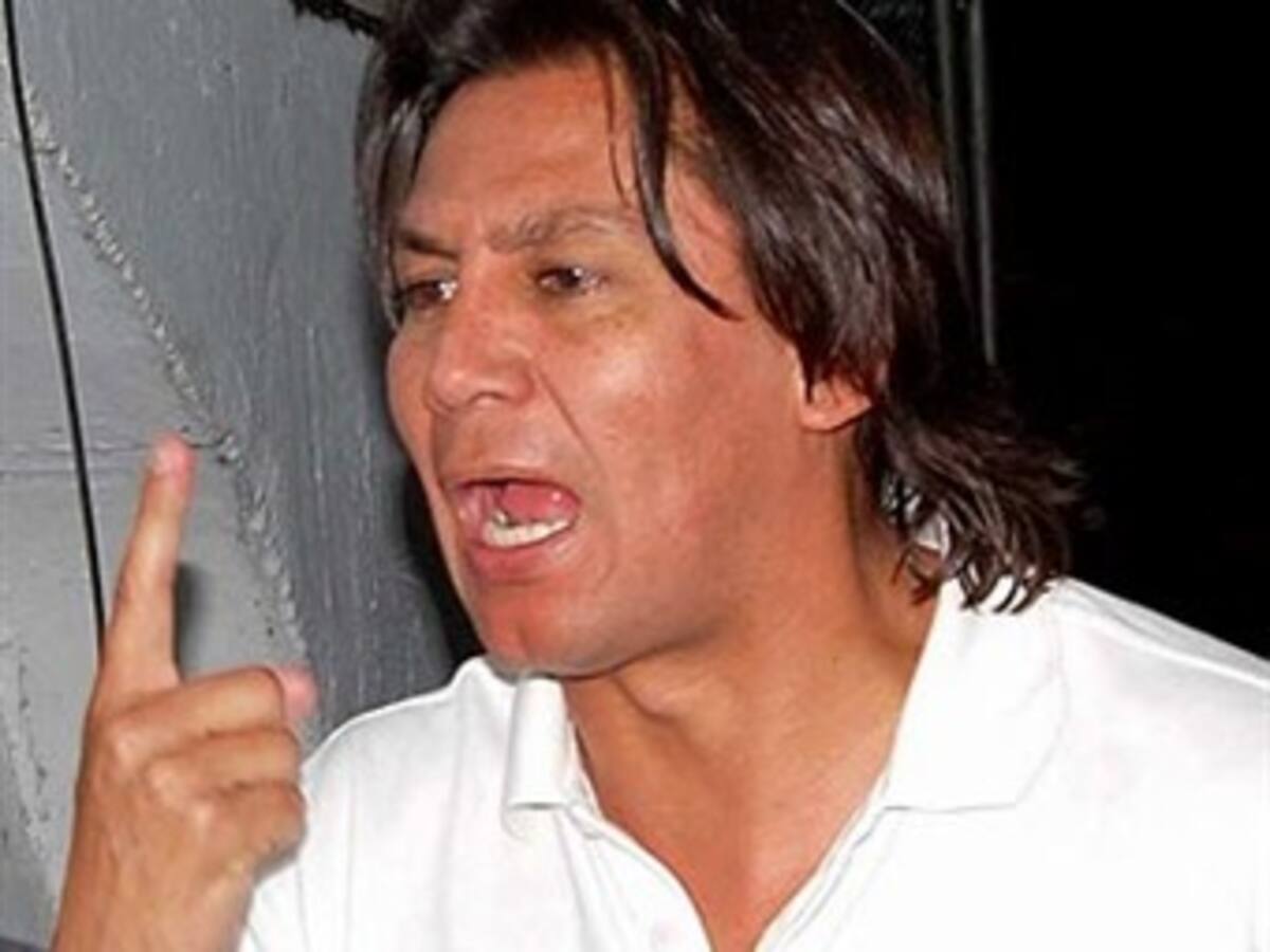Eduardo Pimentel, multado por agredir verbalmente al árbitro del partido entre Boyacá Chicó y Nacional