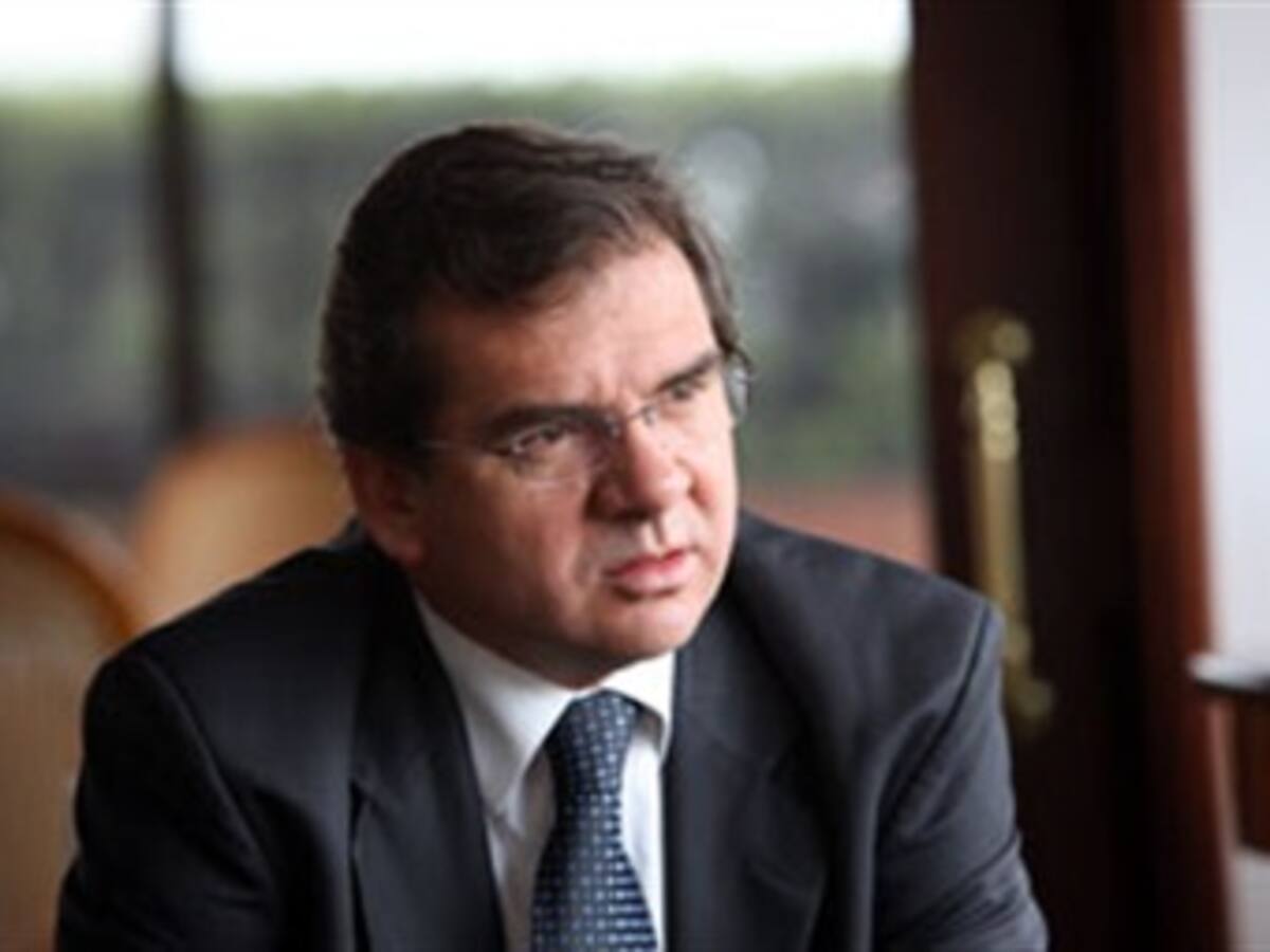 Creo que a Vargas Lleras le gustaría ser Mindefensa: Germán Varón