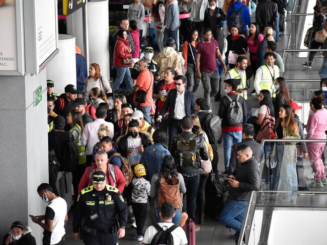 Aeropuerto Internacional el Dorado, Bogotá, Colombia. Foto: Cristian Bayona/Long Visual Press/Universal Images Group via Getty Images)