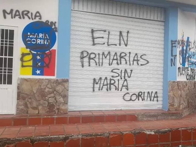 Grafitis intimidatorios contra líder María Corina Machado en La Fría/ Foto Cortesía