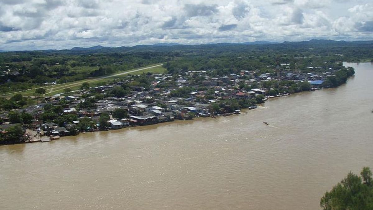 Comercio en corregimiento de El Bagre, Antioquia, está cerrado por amenazas de ilegales