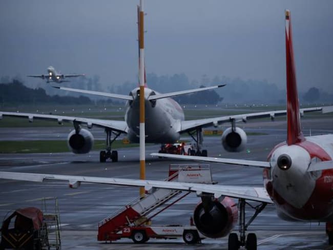 Aerocivil establece horarios de restricción de vuelos en aeropuertos por visita del papa