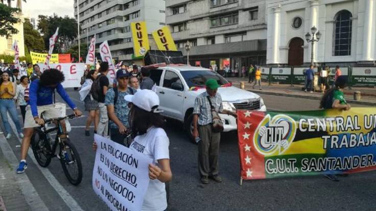Centrales obreras programan marchas para este miércoles