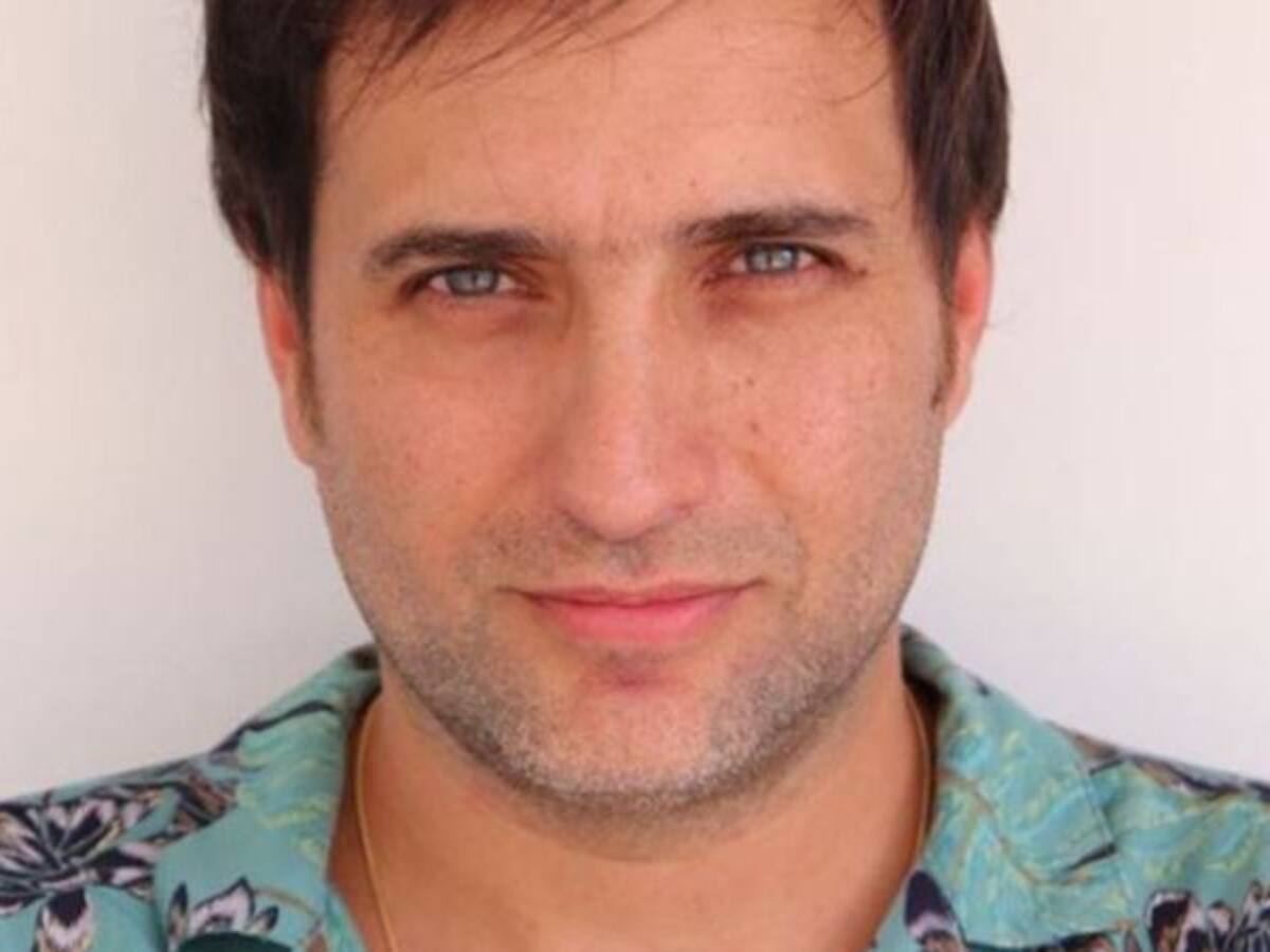 El actor Andres Suárez presenta a su primera hija