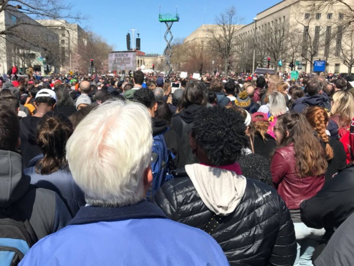 Millones de personas claman por control de armas en EE.UU.