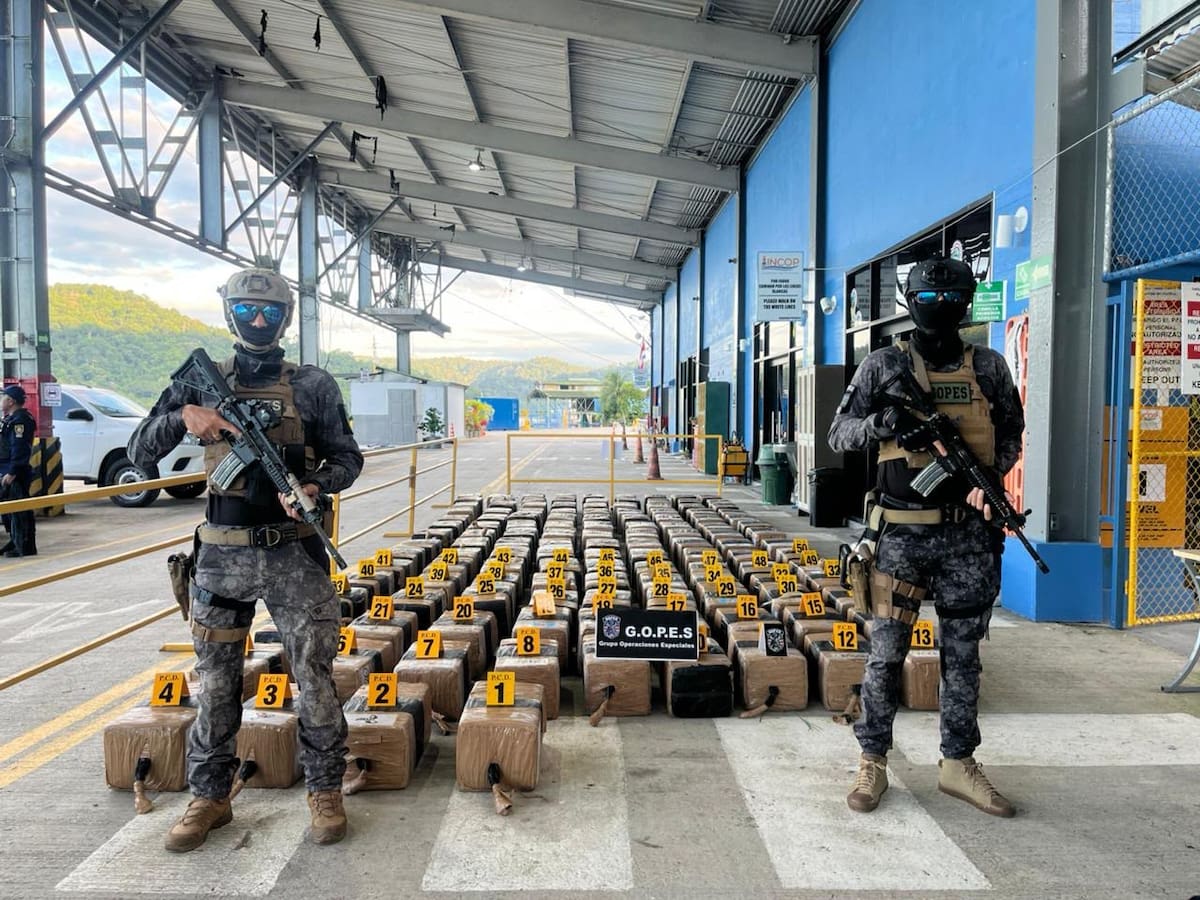Incautan 2,6 toneladas de cocaína compradas por Cartel Jalisco Nueva Generación en Colombia