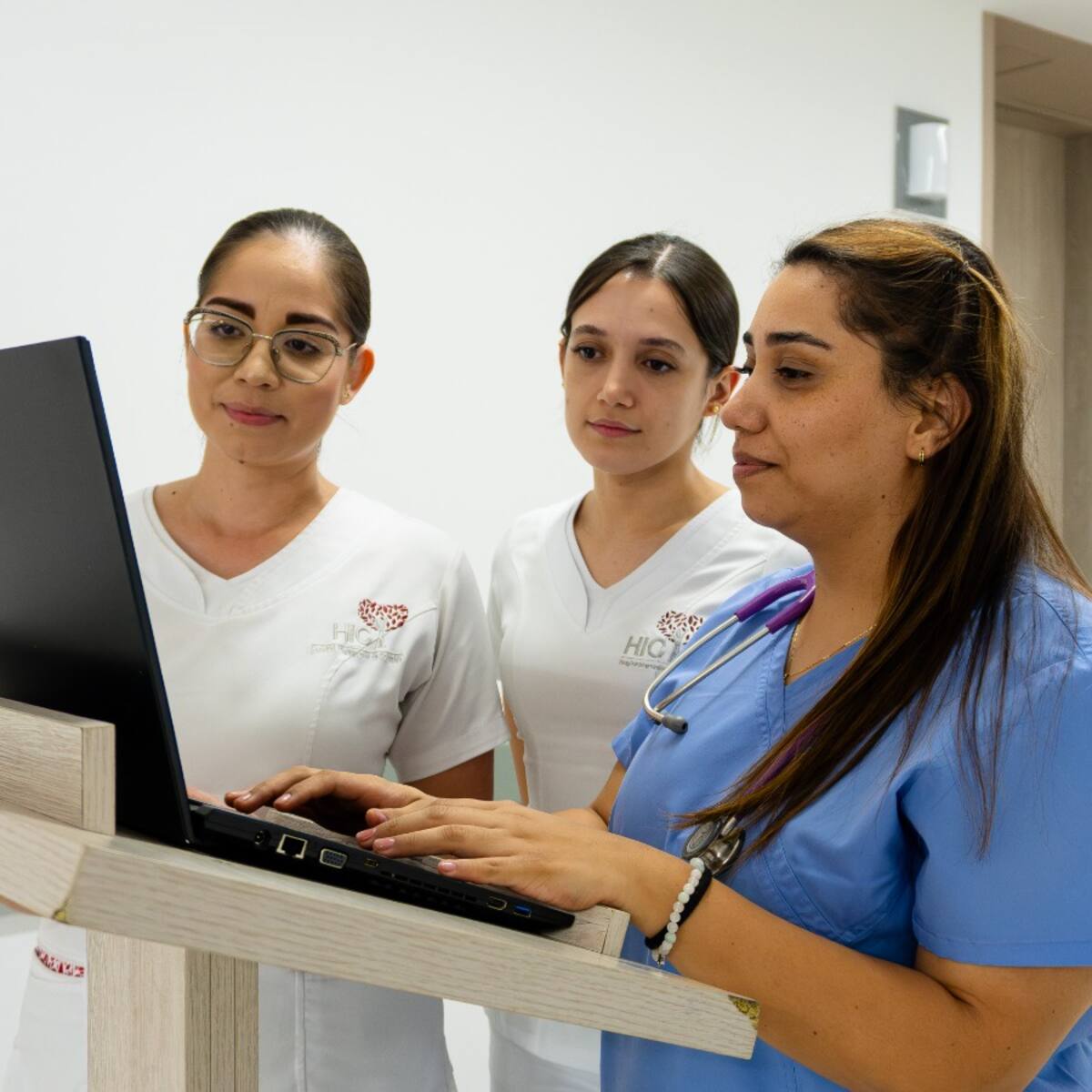 HIC implementa sistema para compartir historias clínicas entre hospitales de Colombia