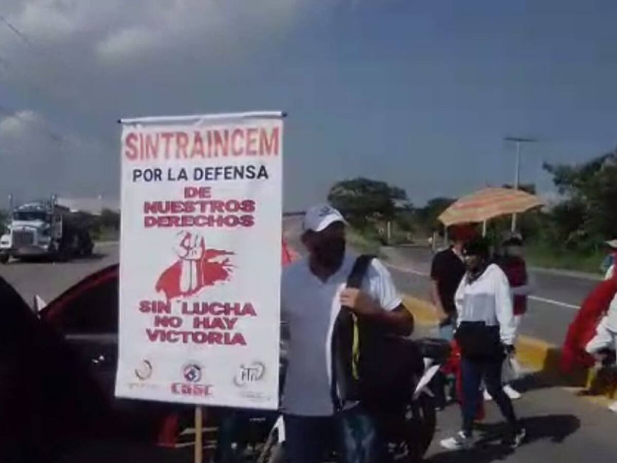 Indígenas Zenú realizaron protesta con bloqueo en la variante Cartagena