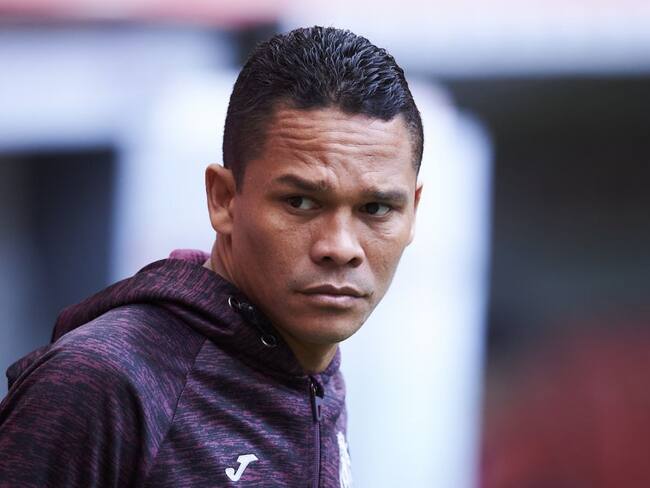 Las confesiones de Bacca: problemas en el Milan y ‘ojitos’ al Sevilla
