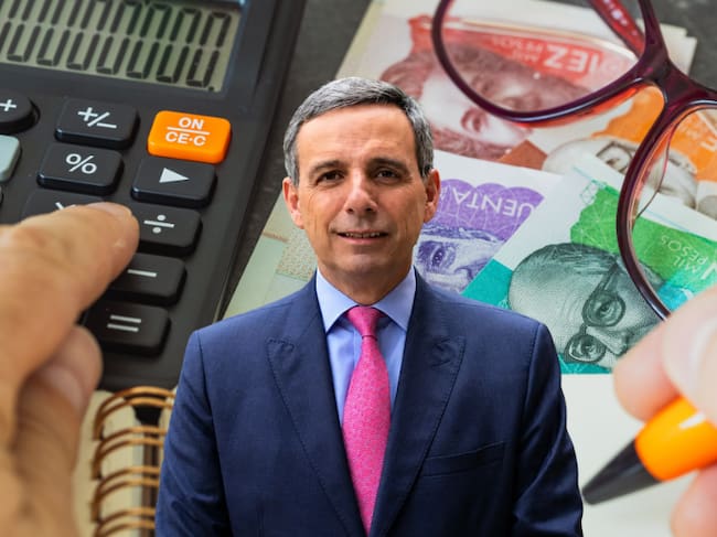 Imagen de referencia | Ministro de Hacienda: Foto suministrada / Pesos colombianos calculando impuestos: Getty Images.