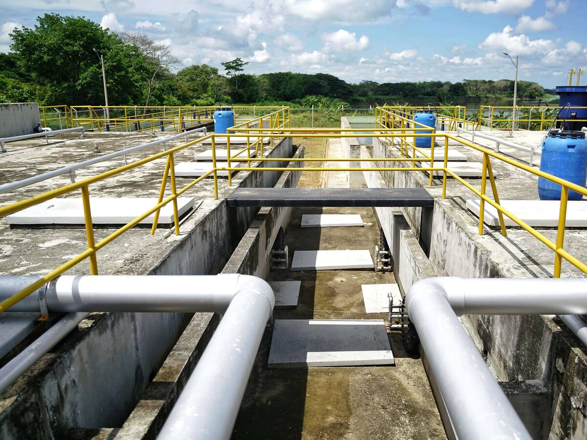 Ministra de Vivienda inspeccionó nuevo alcantarillado de Mompox