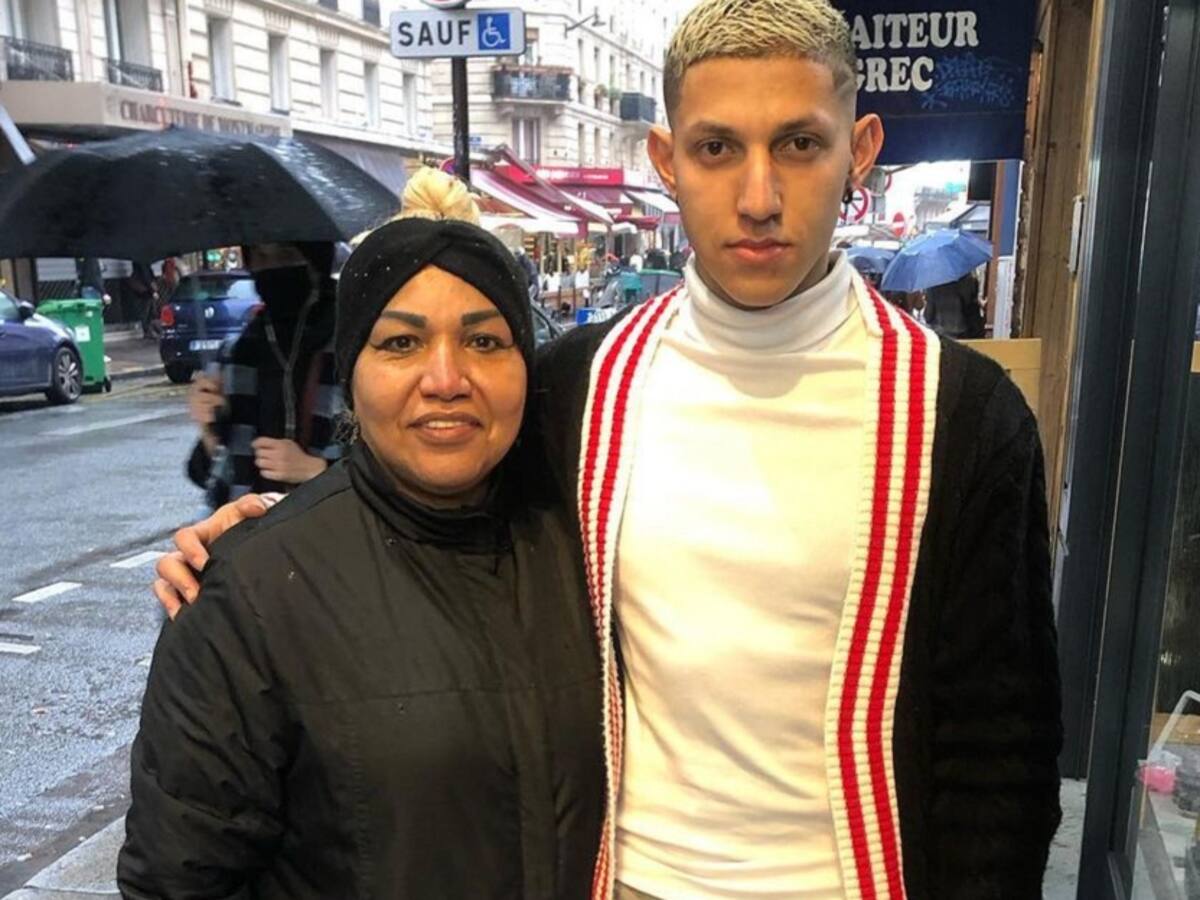 Elvita y Luis Miguel: los colombianos que venden tamales en París