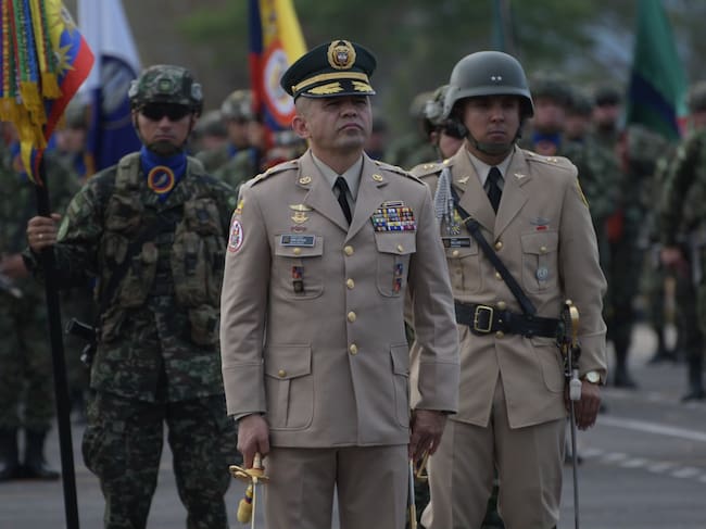 General Yor William Cotua asumió como comandante de División de Aviación Asalto Aéreo del Ejército