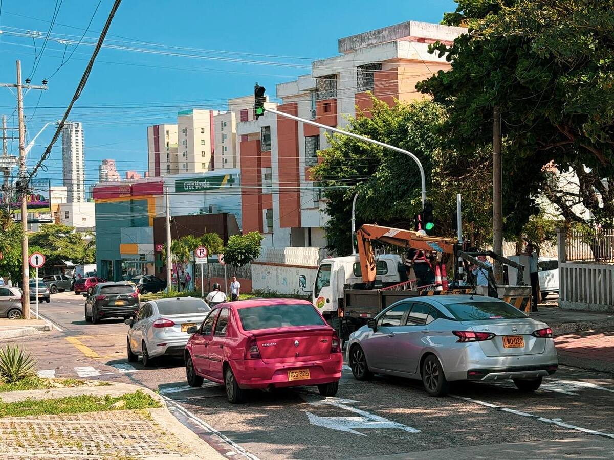 ¡Atención! Entran en funcionamiento tres nuevos semáforos en Barranquilla