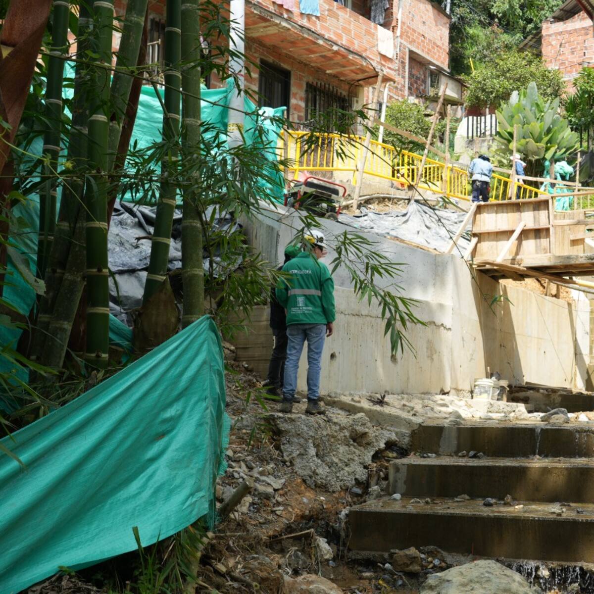 Medellín acelera obras en quebradas críticas para mitigar riesgos por temporada de lluvias
