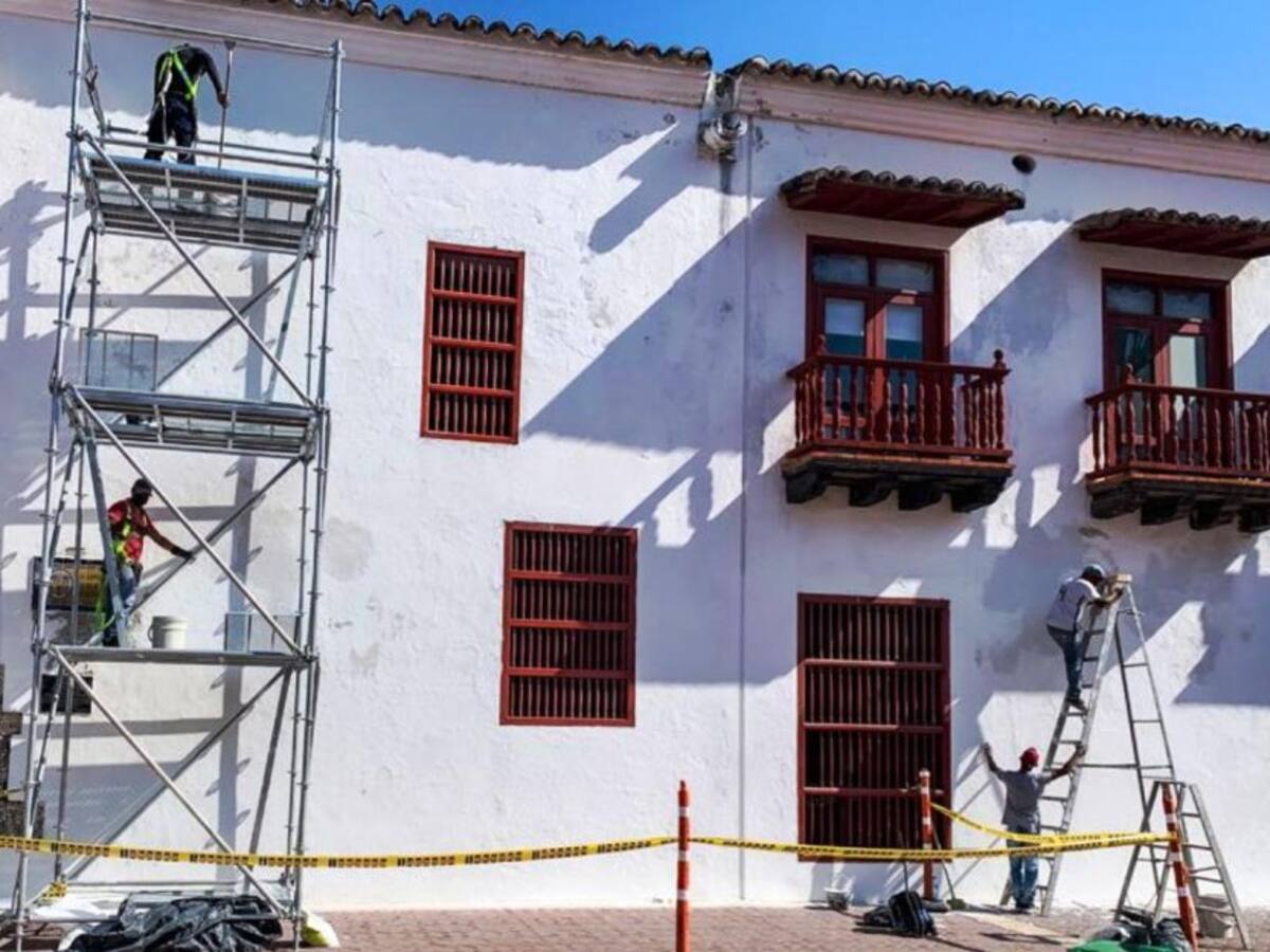 Realizan obras de mantenimiento al Palacio de la Aduana de Cartagena
