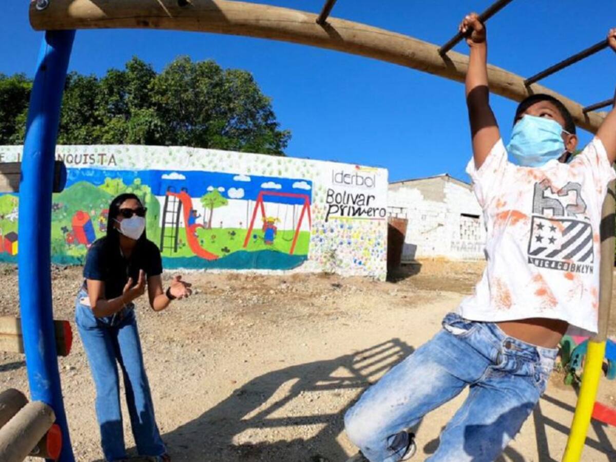 Gobernación de Bolívar entregó parques en Santa Rosa de Lima y Turbaco