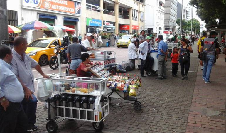 En diciembre del año pasado 120 nuevos vendedores ambulantes fueron inscritos y autorizados para instalarse en las calles.
