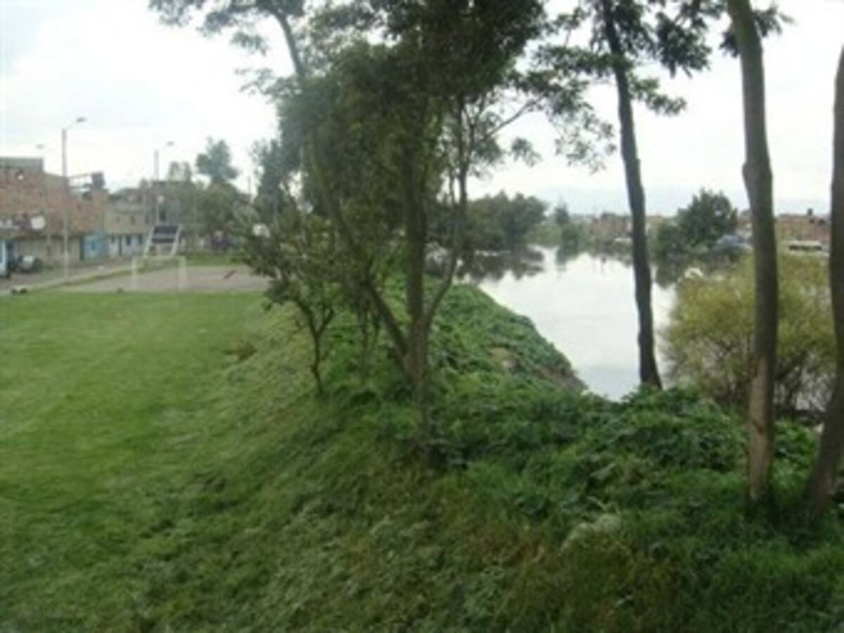 Entidades de prevención, en alerta por fuertes lluvias en Bogotá