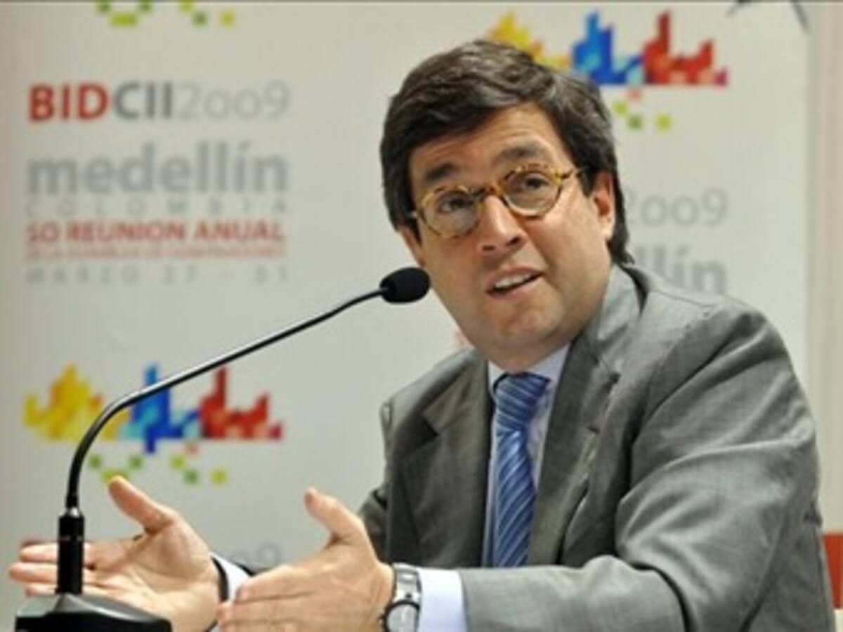 El BID confirma cupo de recursos para Colombia por mil 340 millones de dólares