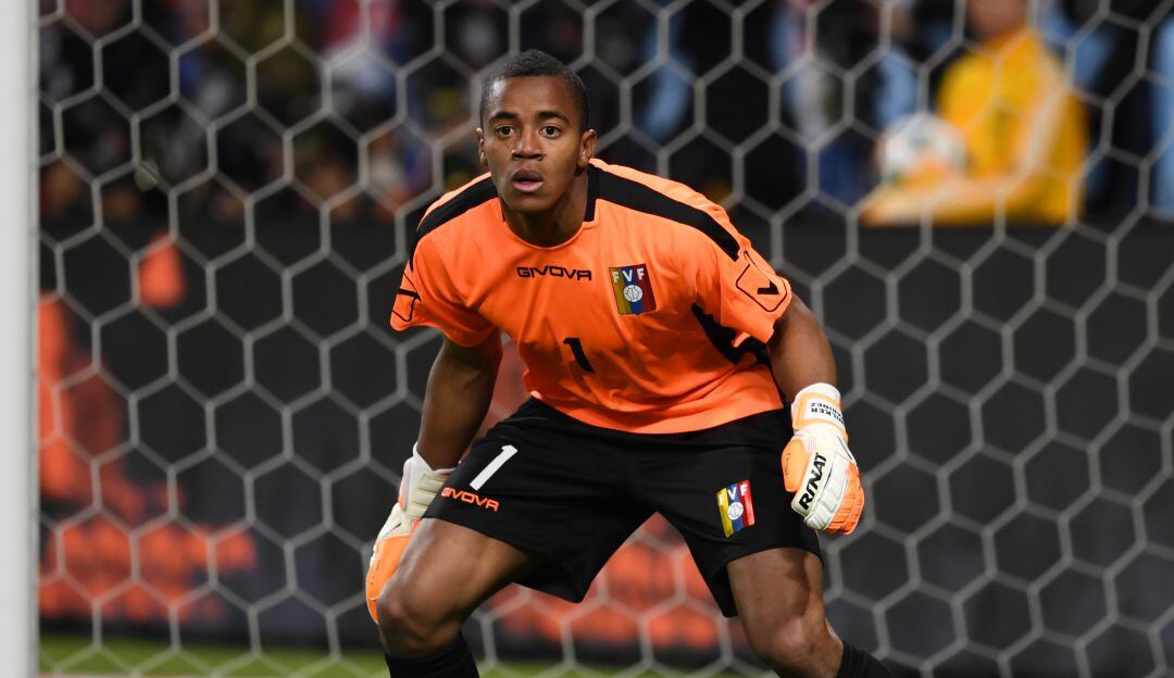 Wuilker Faríñez durante un partido con la Selección de Venezuela.