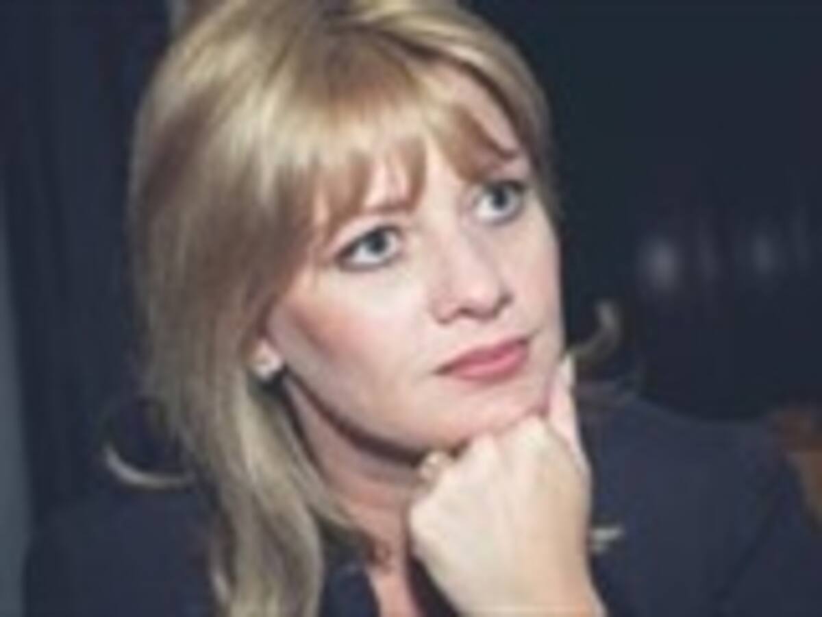 Estamos rezando rosarios para que con el presidente electo todo vuelva a la normalidad: ex esposa de Hugo Chávez