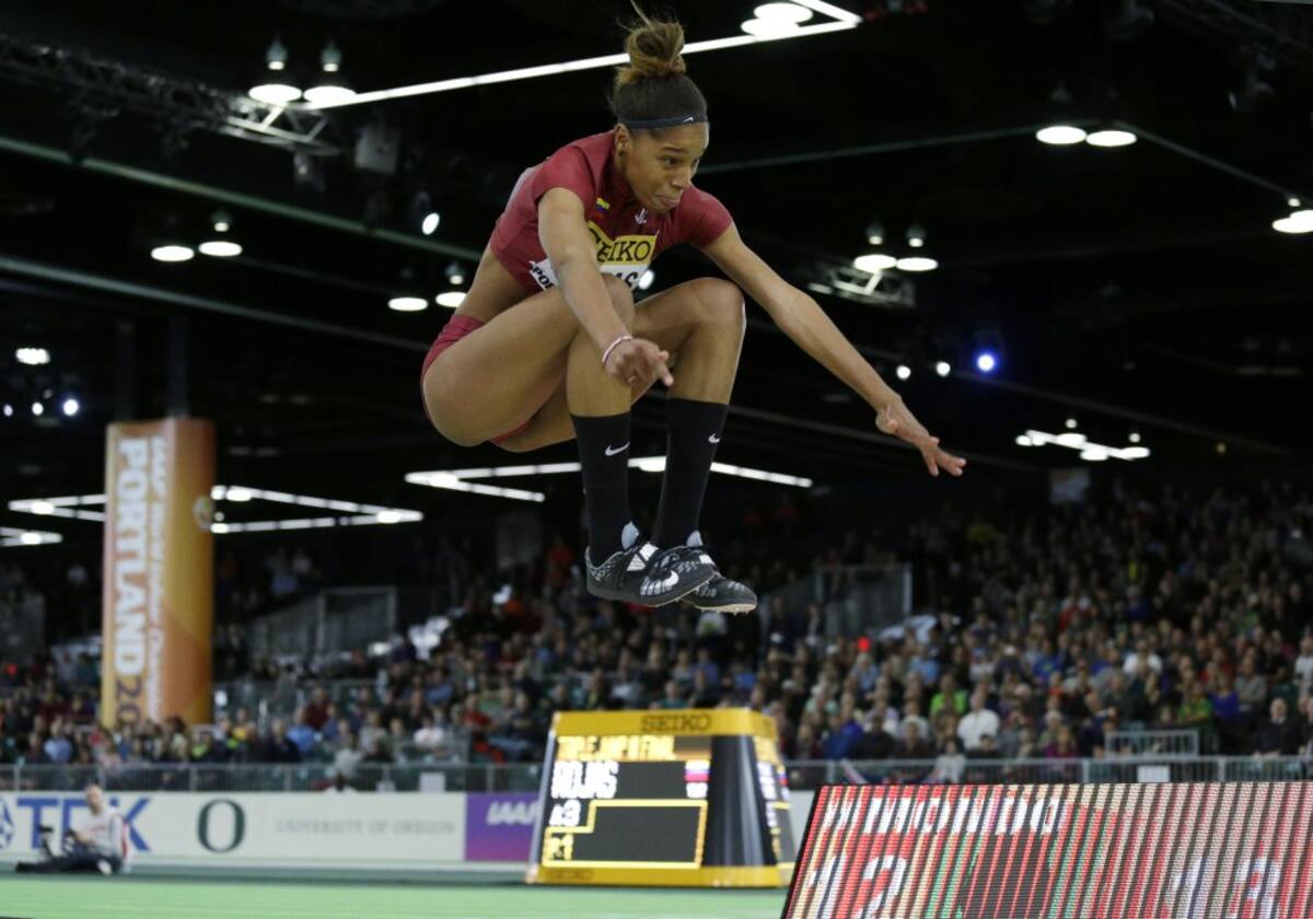 Yulimar Rojas recibió en 2015 la medalla de oro de salto triple en los Campeonato Sudamericano de Atletismo, campeonato en el que no participó Caterine Ibargüen.