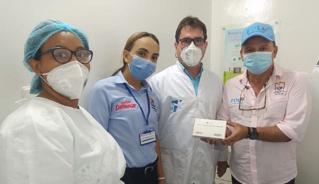 Inicia inmunización con la vacuna Sinovac en Sucre