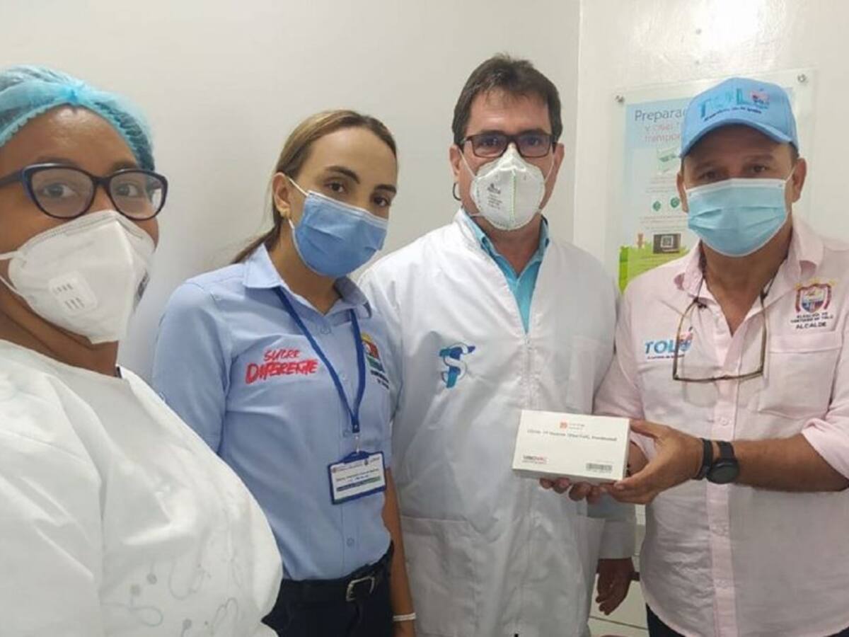 Inicia inmunización con la vacuna Sinovac en Sucre