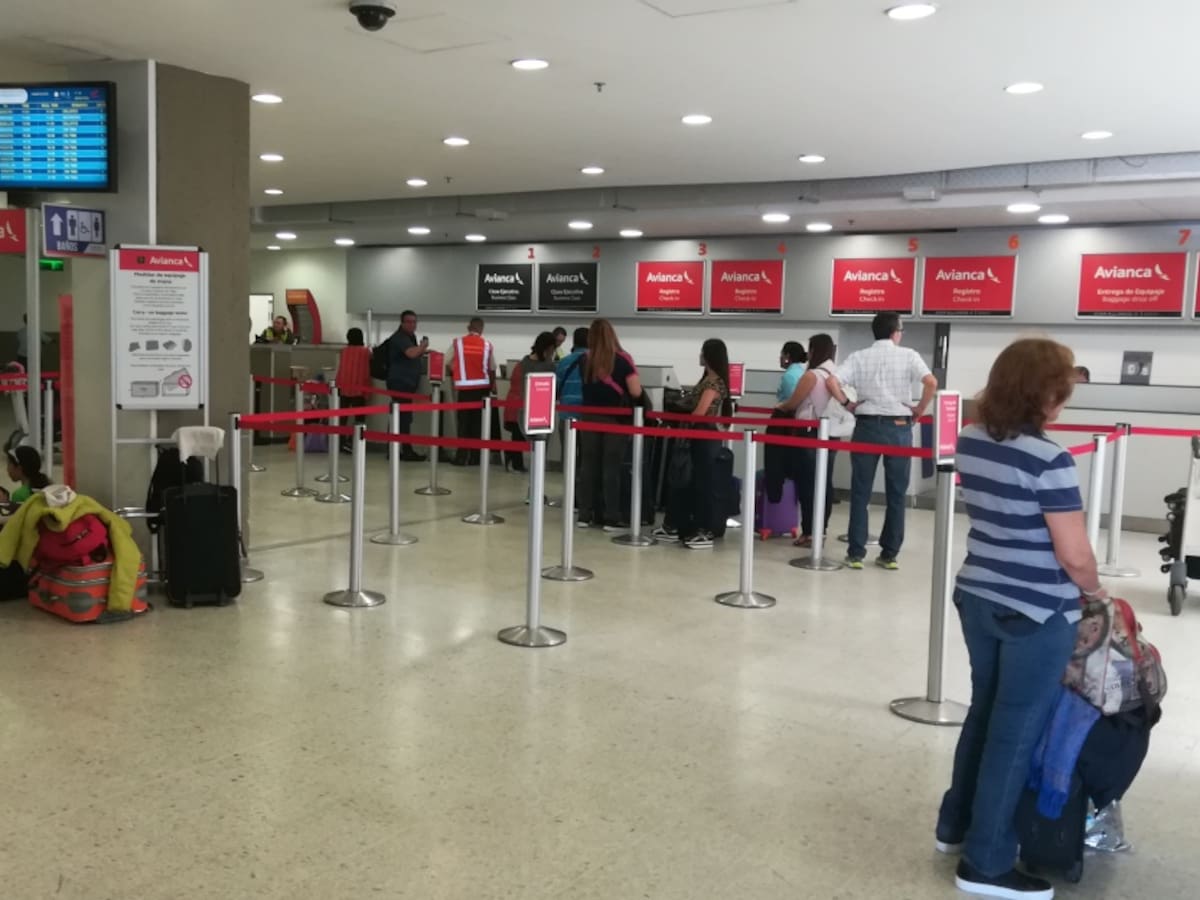 Aislamiento voluntario adoptan viajeros que llegaron de Europa a Cúcuta