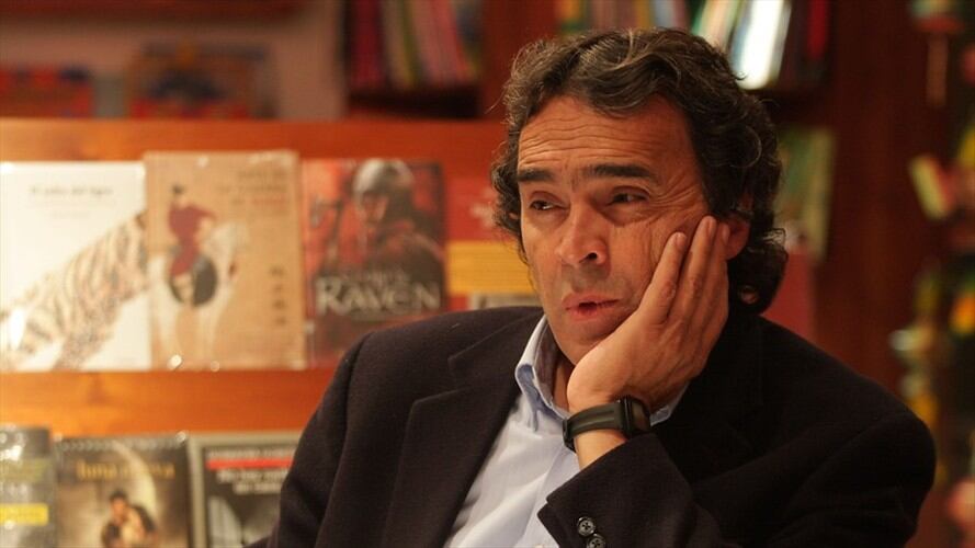 Dos bienes de Sergio Fajardo fueron embargados por la Contraloría de Antioquia. Foto: Colprensa