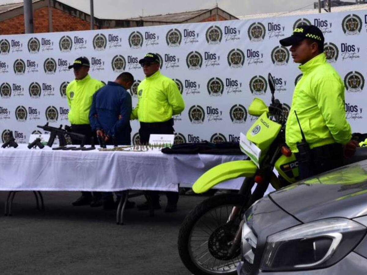 Bogotá: Capturan a presunto líder de red criminal que operaba suplantando a autoridades